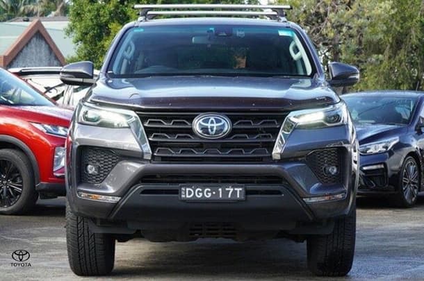 2021 Toyota Fortuner GXL image 19