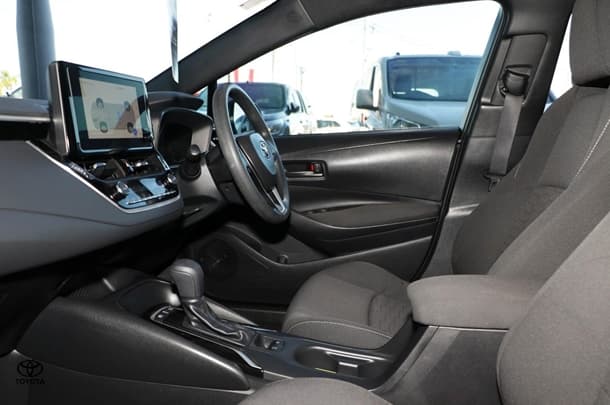 2024 Toyota Corolla Hatch Hybrid Ascent Sport image 10