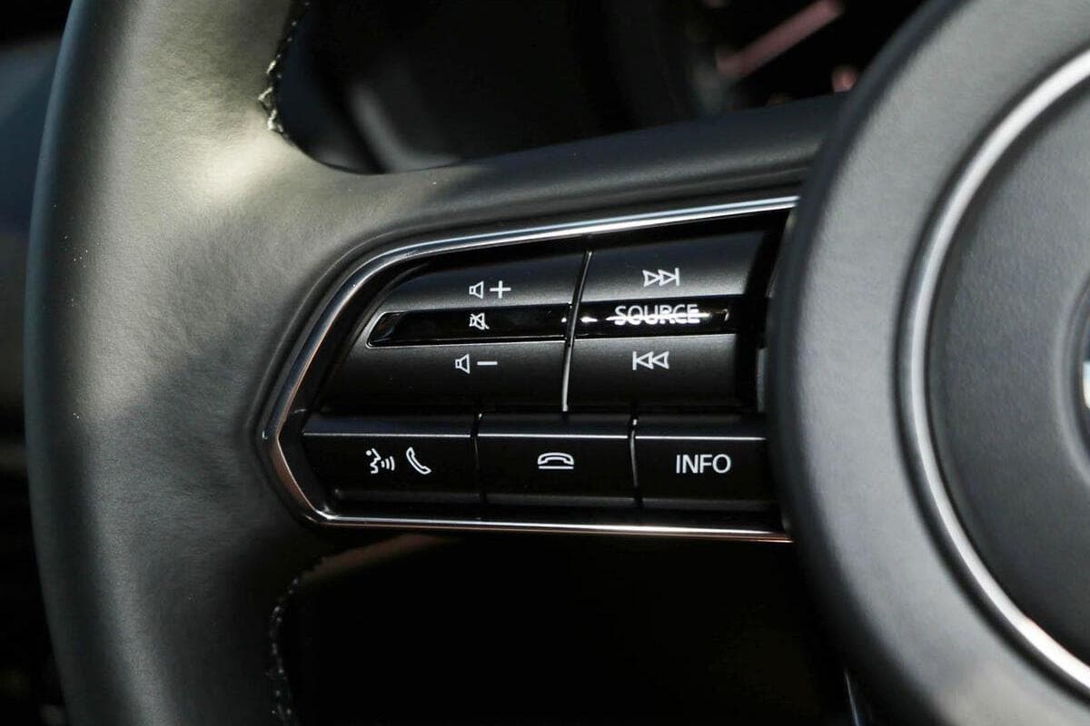 2024 Mazda CX-60 G40e Azami KH Series Auto i-ACTIV AWD image 15