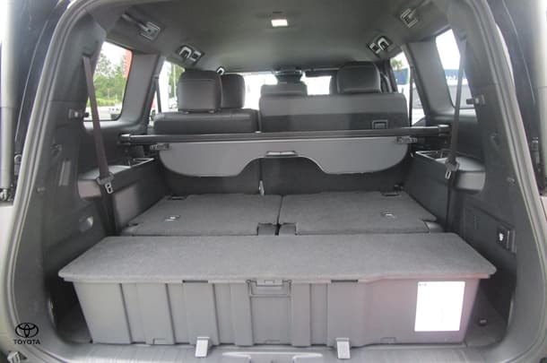 2024 Toyota Prado VX image 9
