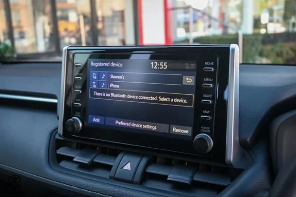 2019 TOYOTA RAV4 GX-2WD image 18