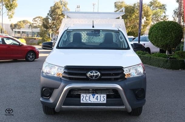 2021 Toyota Hilux 4x2 Workmate image 3