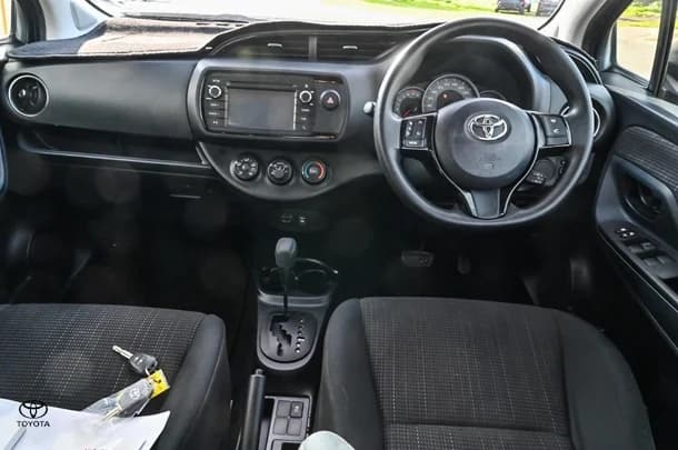 2018 Toyota Yaris ASCENT image 18