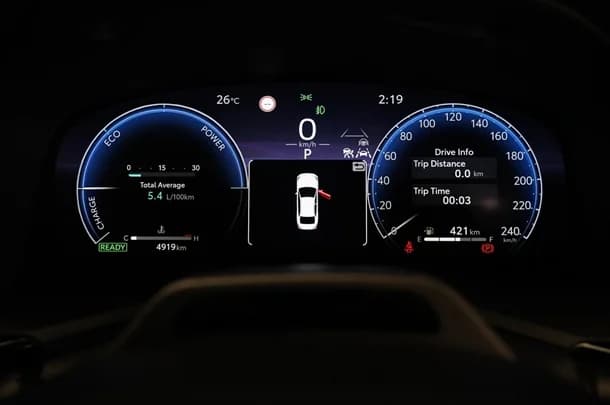 2024 Toyota Camry Hybrid SL image 8