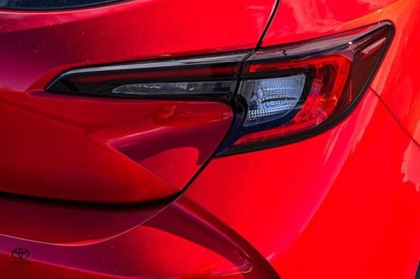2024 Toyota Corolla Hatch Ascent Sport image 13