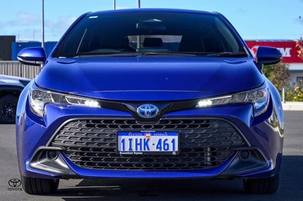 2024 Toyota Corolla Hatch Hybrid Ascent Sport image 4