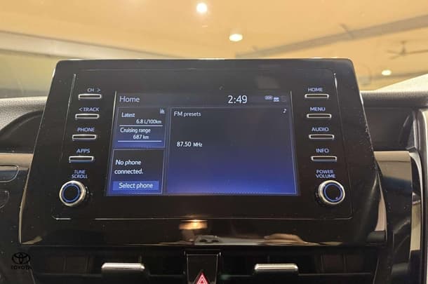 2021 Toyota Camry Ascent image 20