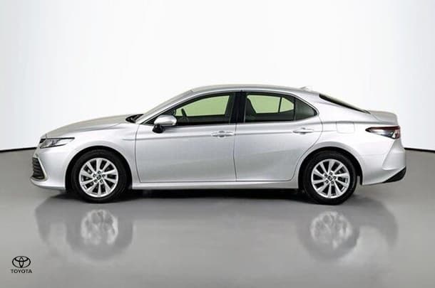 2023 Toyota Camry Ascent image 5
