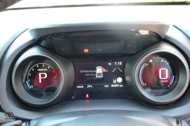 2023 Toyota Yaris Cross GX image 13