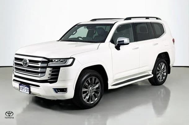 2022 Toyota LANDCRUISER Sahara ZX image 4