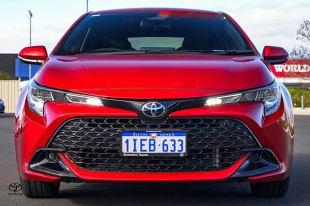 2024 Toyota Corolla Hatch Ascent Sport image 4