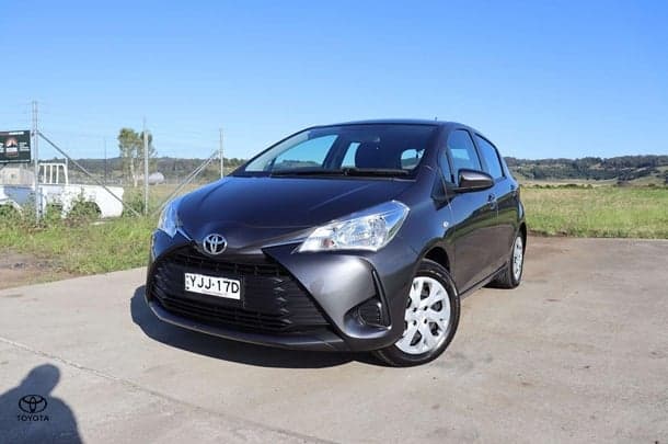 2019 Toyota Yaris Ascent image 3