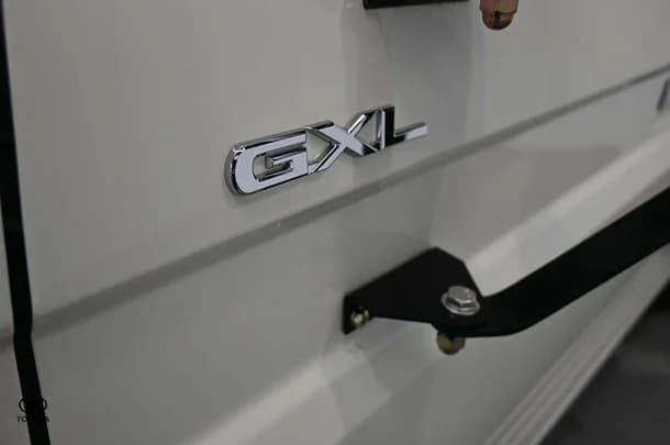 2025 Toyota LC Military GXL image 10