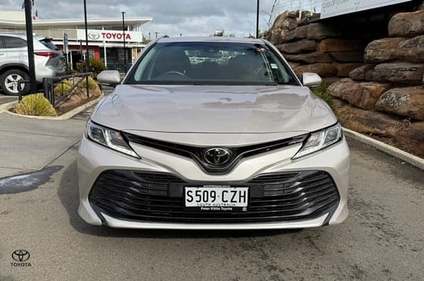 2019 Toyota Camry Ascent image 3
