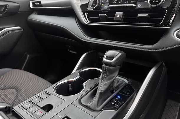 2023 Toyota Kluger Hybrid GX AWD image 21