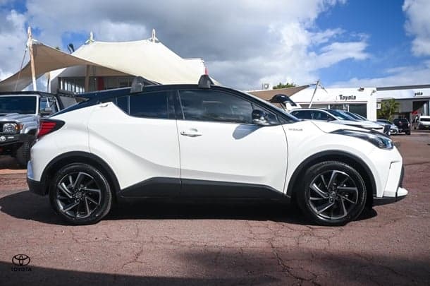 2021 TOYOTA C-HR Hybrid Koba 2WD image 3