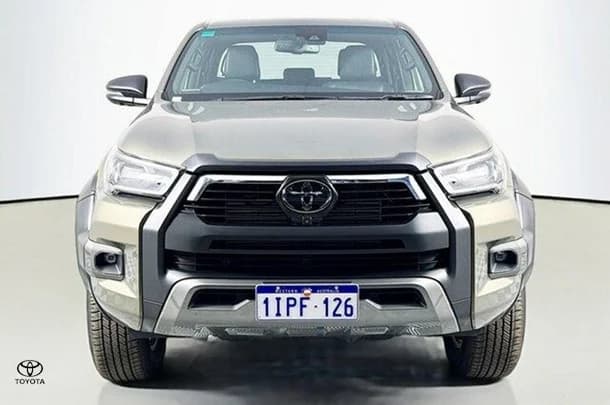 2023 Toyota Hilux Rogue image 2