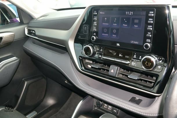 2022 Toyota Kluger Hybrid AWD GRANDE image 10