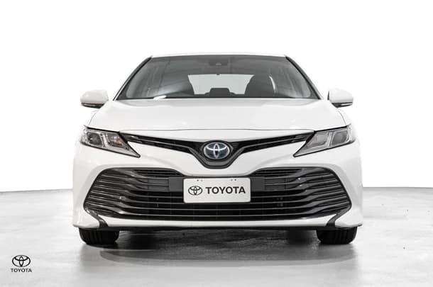 2019 Toyota Camry Hybrid Ascent image 2