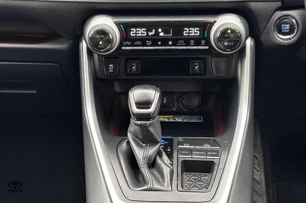 2021 Toyota RAV4 Cruiser 2WD image 22
