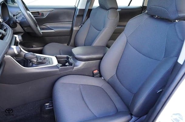 2019 Toyota RAV4 Hybrid GX AWD image 16