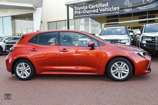 2018 Toyota COROLLA Ascent Sport image 3