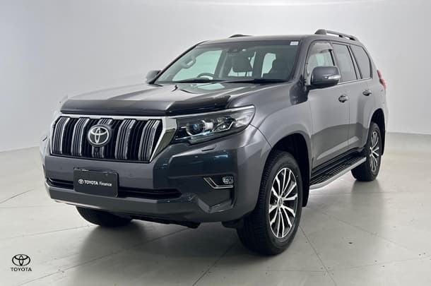 2023 Toyota Prado Kakadu image 9