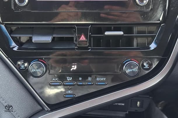 2023 Toyota Camry Hybrid Ascent image 17