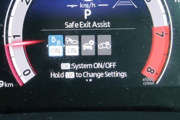 2023 Toyota Corolla Cross Petrol GX image 28