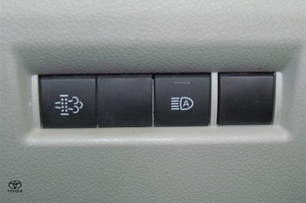 2020 Toyota Hiace LWB image 11