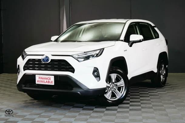 2024 Toyota RAV4 Hybrid GX 2WD image 3
