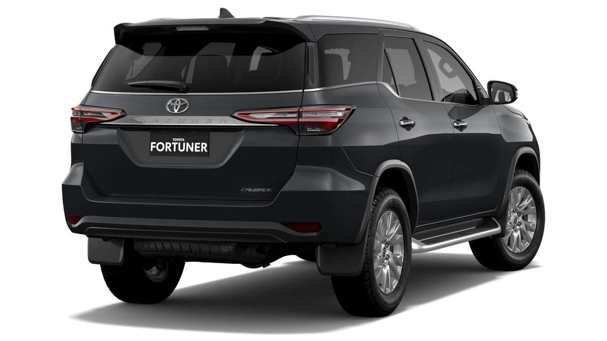 2024 Toyota Fortuner Crusade Automatic image 3