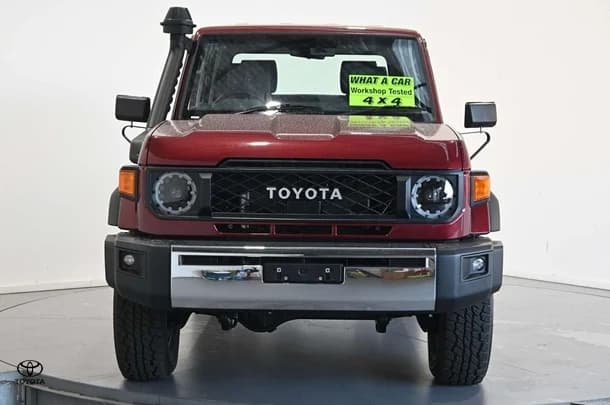 2024 Toyota LC Military GXL image 2