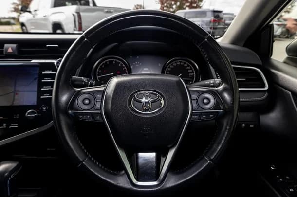 2018 Toyota CAMRY SX image 11