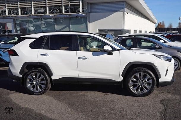2024 Toyota RAV4 Cruiser 2WD image 10