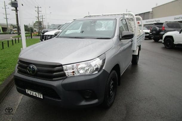 2022 Toyota Hilux Workmate image 3
