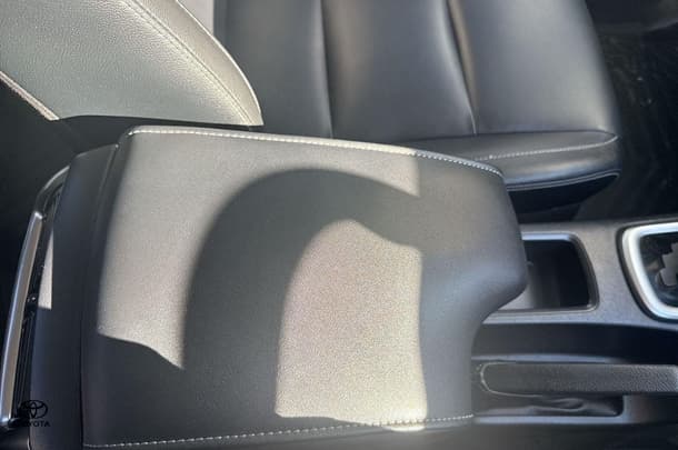2020 Toyota Hilux SR5 image 21