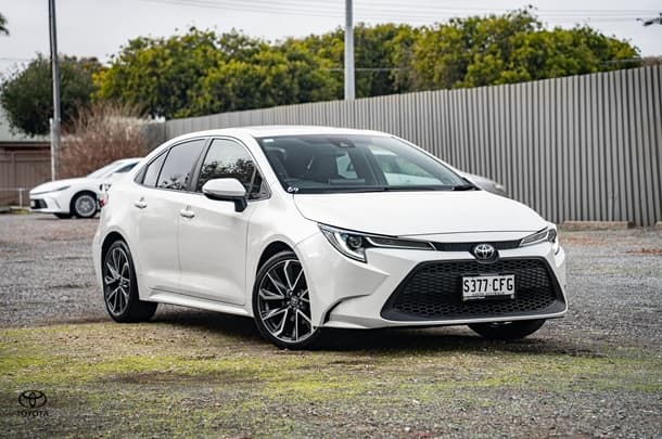 2020 Toyota COROLLA ZR image 29