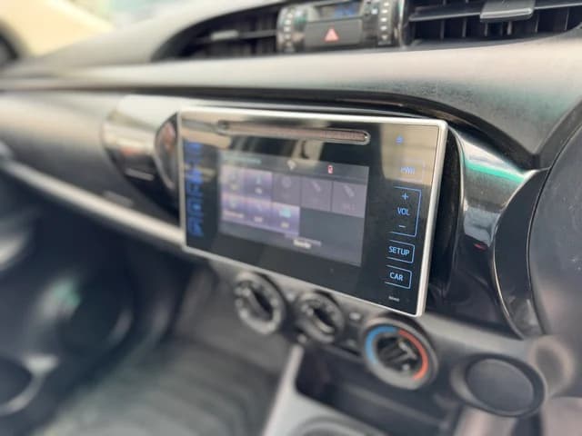 2019 Toyota Hilux Workmate image 12