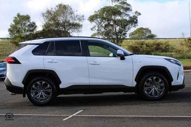 2024 Toyota RAV4 Hybrid GXL AWD image 8