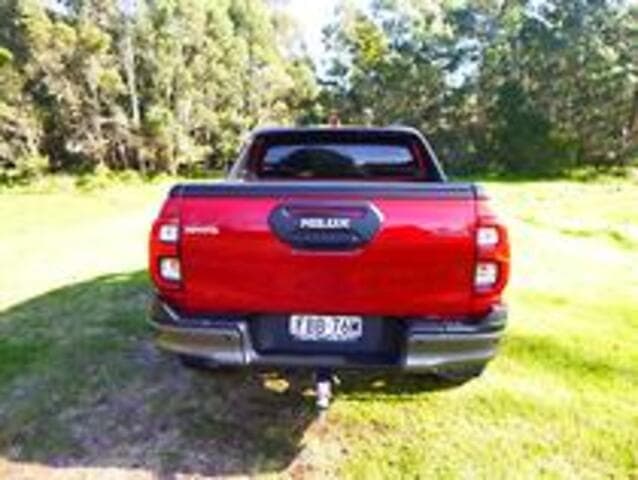 2023 Toyota Hilux Rogue image 8