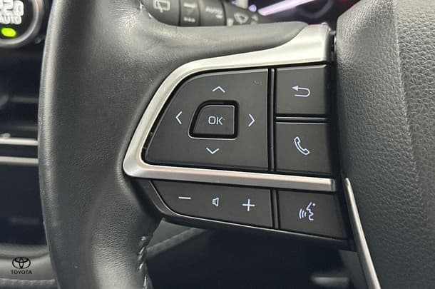 2021 Toyota Kluger AWD GRANDE image 24