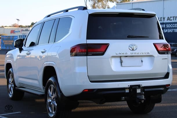 2023 Toyota Landcruiser Sahara image 11