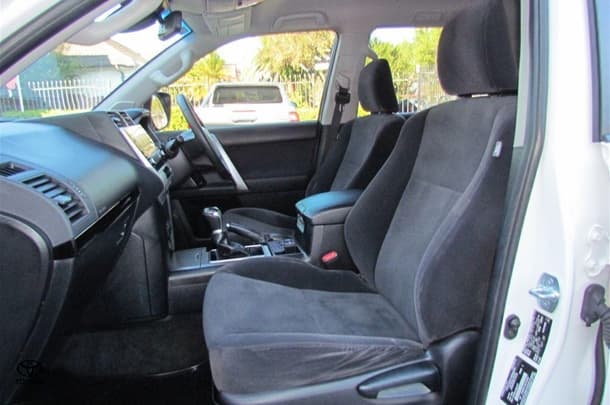 2020 Toyota Prado GXL image 19