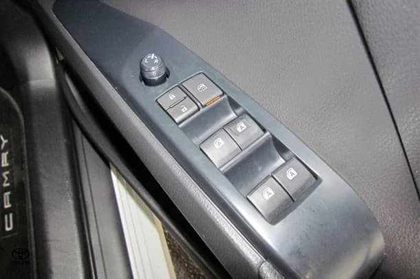 2021 Toyota Camry Hybrid Ascent image 10
