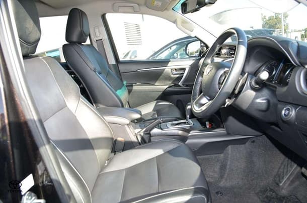 2023 Toyota Fortuner Crusade image 10