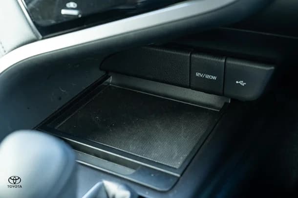 2023 TOYOTA Camry Hybrid Ascent image 14