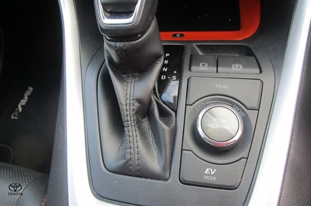 2021 Toyota Rav4 Hybrid Edge AWD image 16
