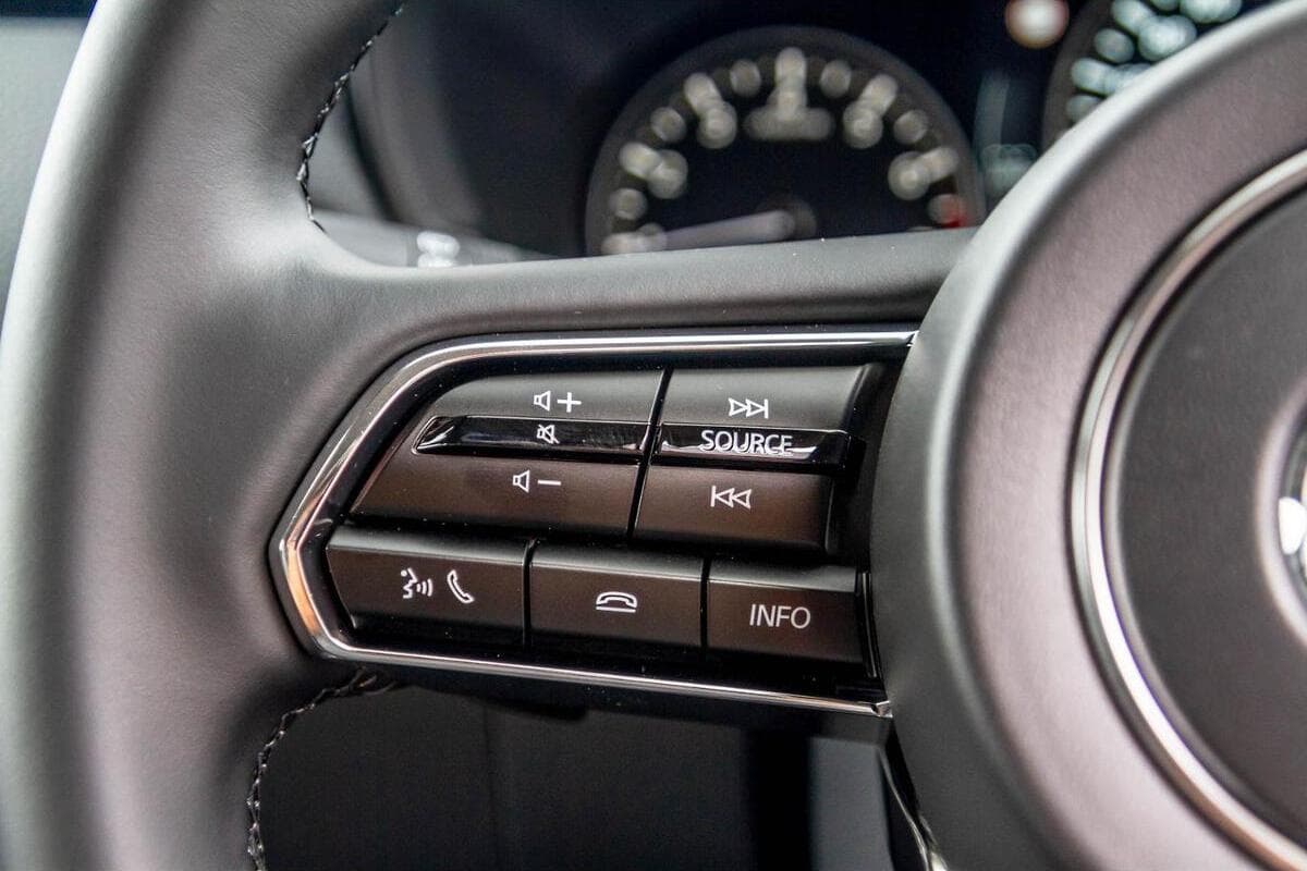 2025 Mazda CX-90 G50e Touring KK Auto i-ACTIV AWD image 13