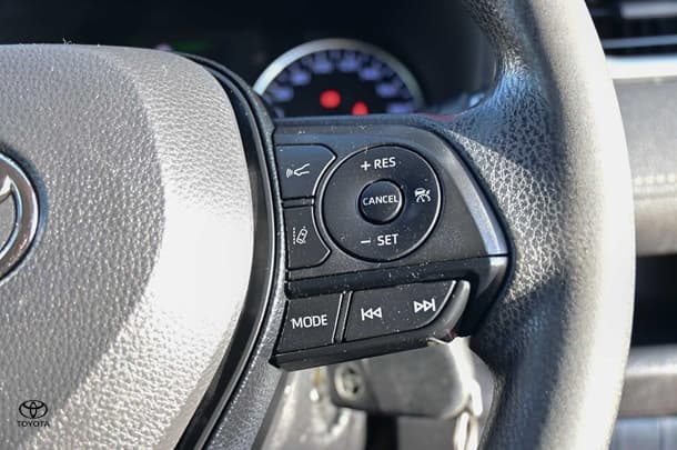 2019 Toyota RAV4 GX image 18
